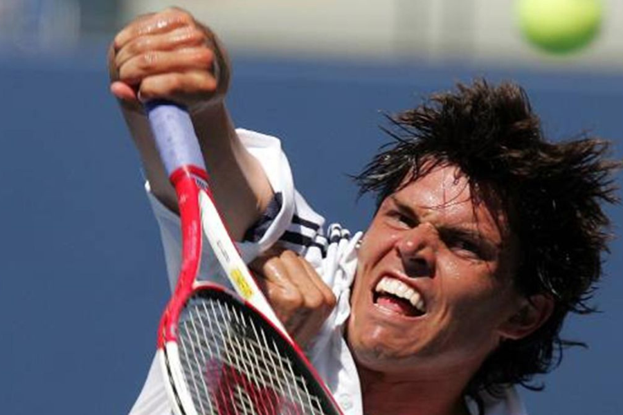 Taylor dent fastest serve